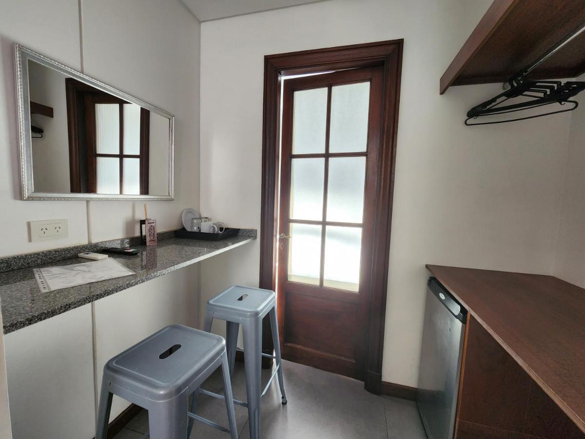 Habitaciones En Suite Balcarce Buenos Aires Exterior photo